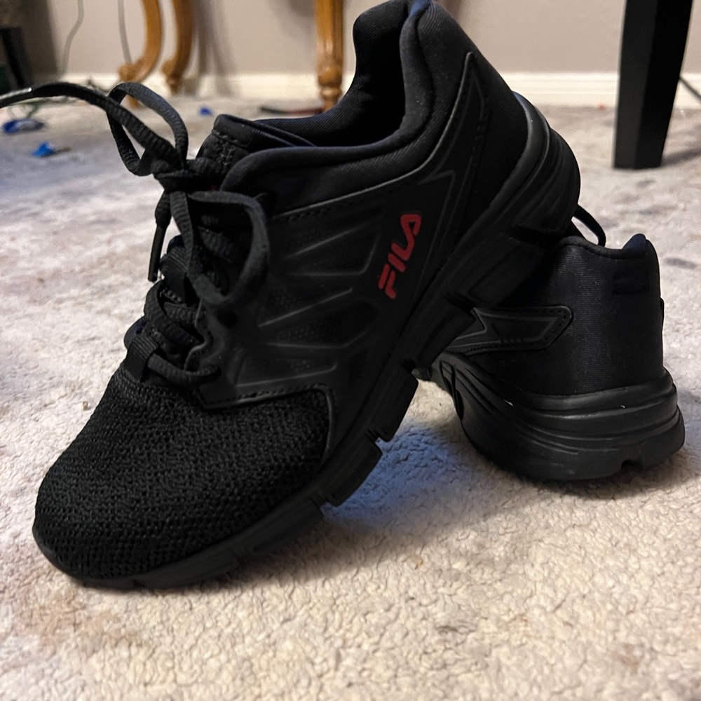 FILA black, boys size 2